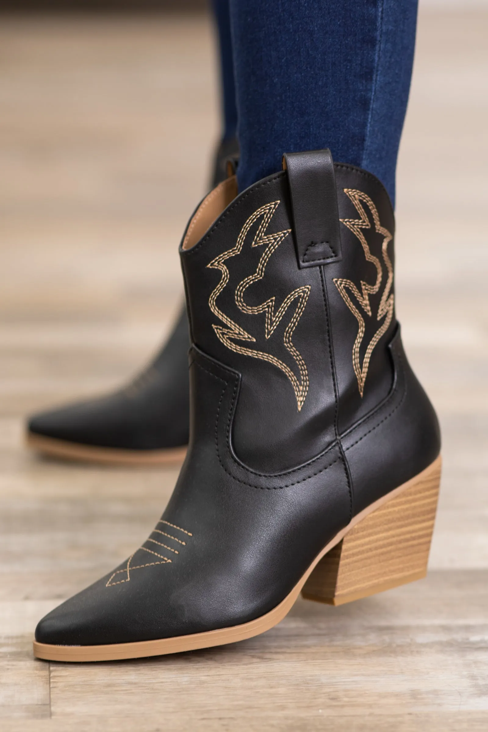 Black and Tan Mid Calf Western Boots