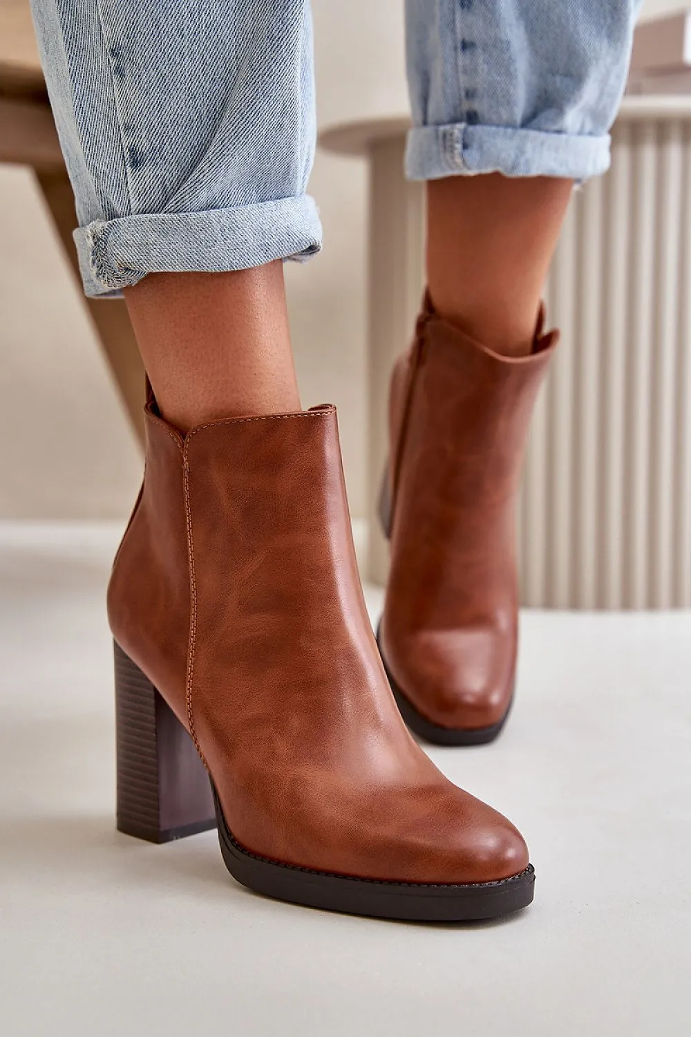 Heel boots