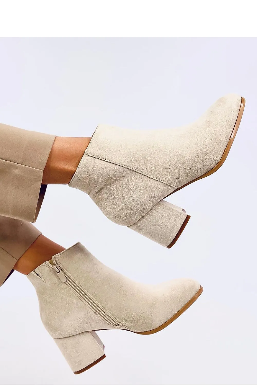 Heel boots