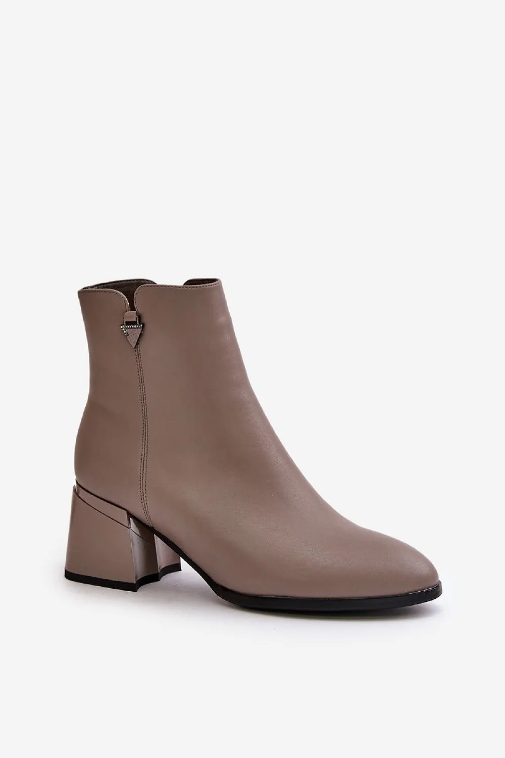 Heel boots