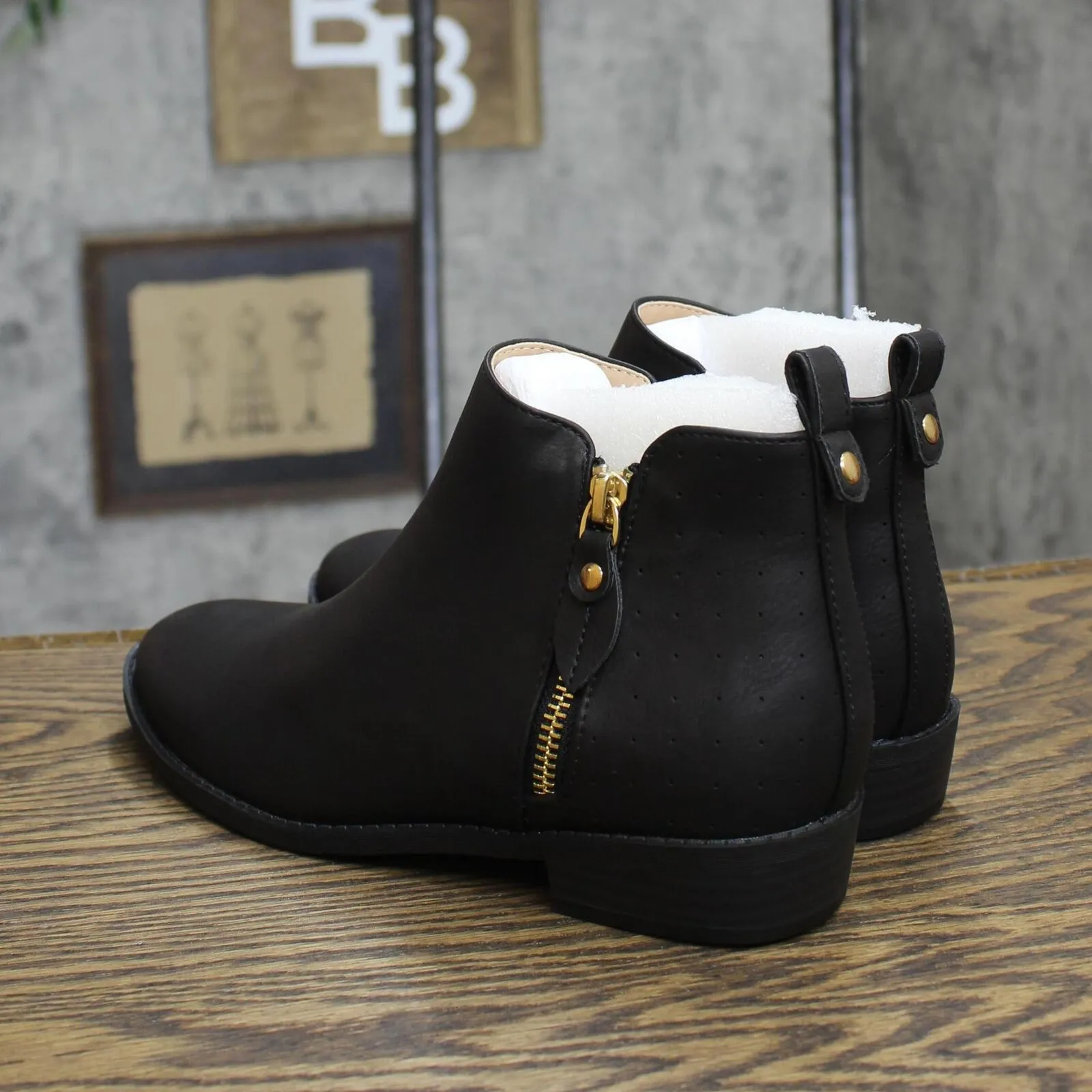 Journee Collection Ellis Women's Ankle Boots ELLIS-BOOTIE Black 6M