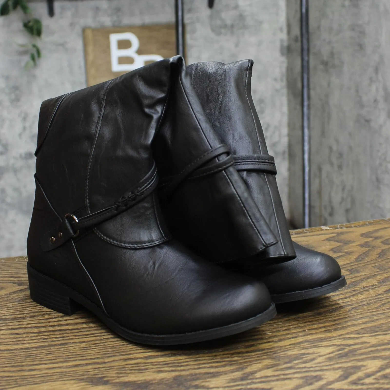 Journee Collection Womens Faux Leather Dress Boots 16764e9b09cafe Black 7M-XWC