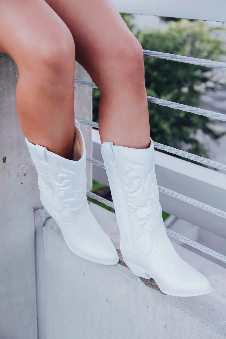 Lockhart Cowgirl Boots - White