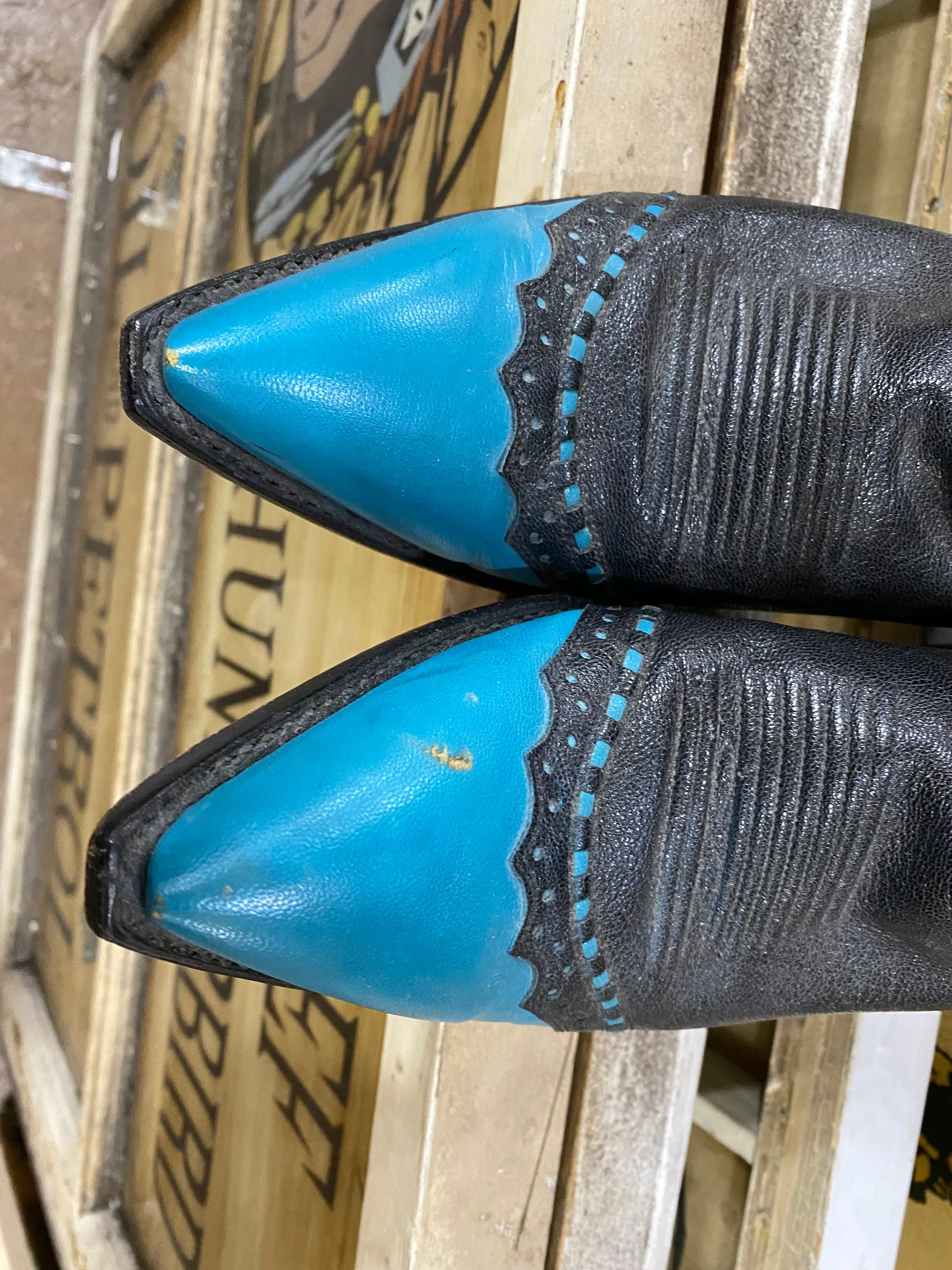 Mahan Turquoise and Black Boots 7.5
