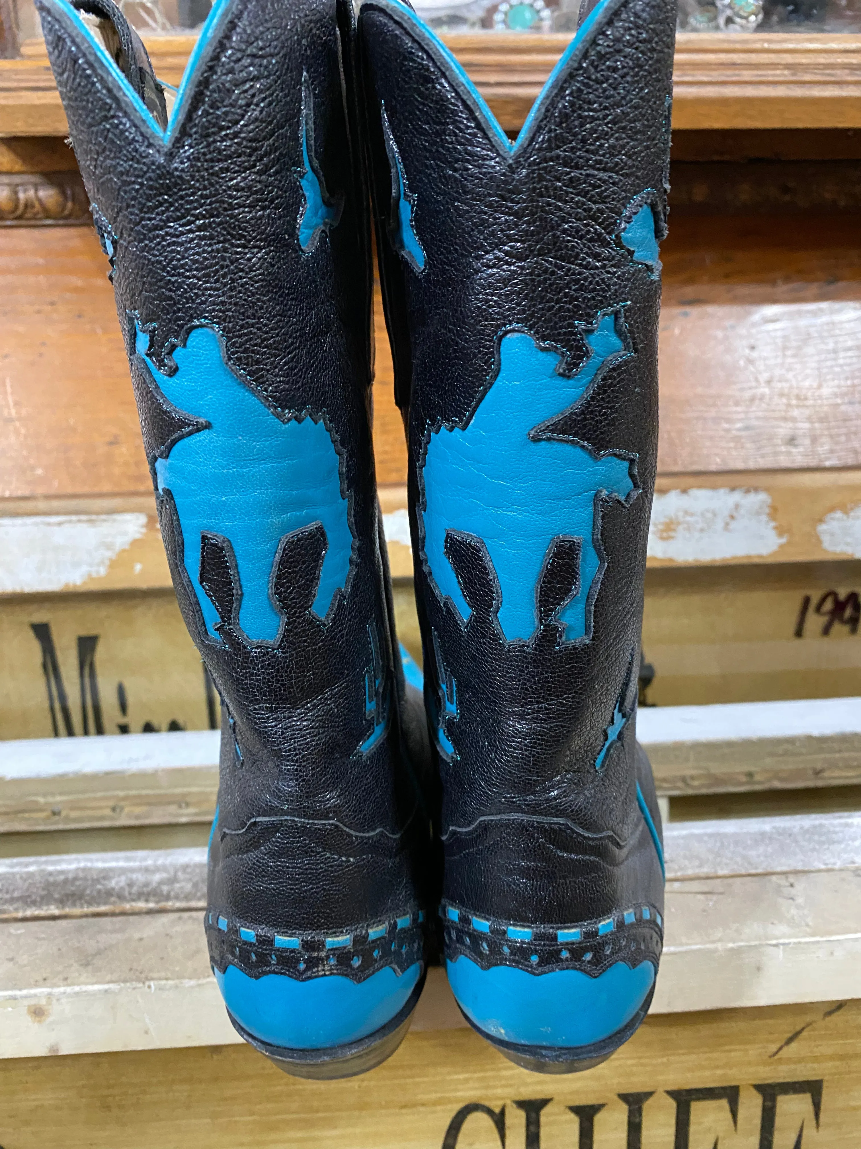 Mahan Turquoise and Black Boots 7.5