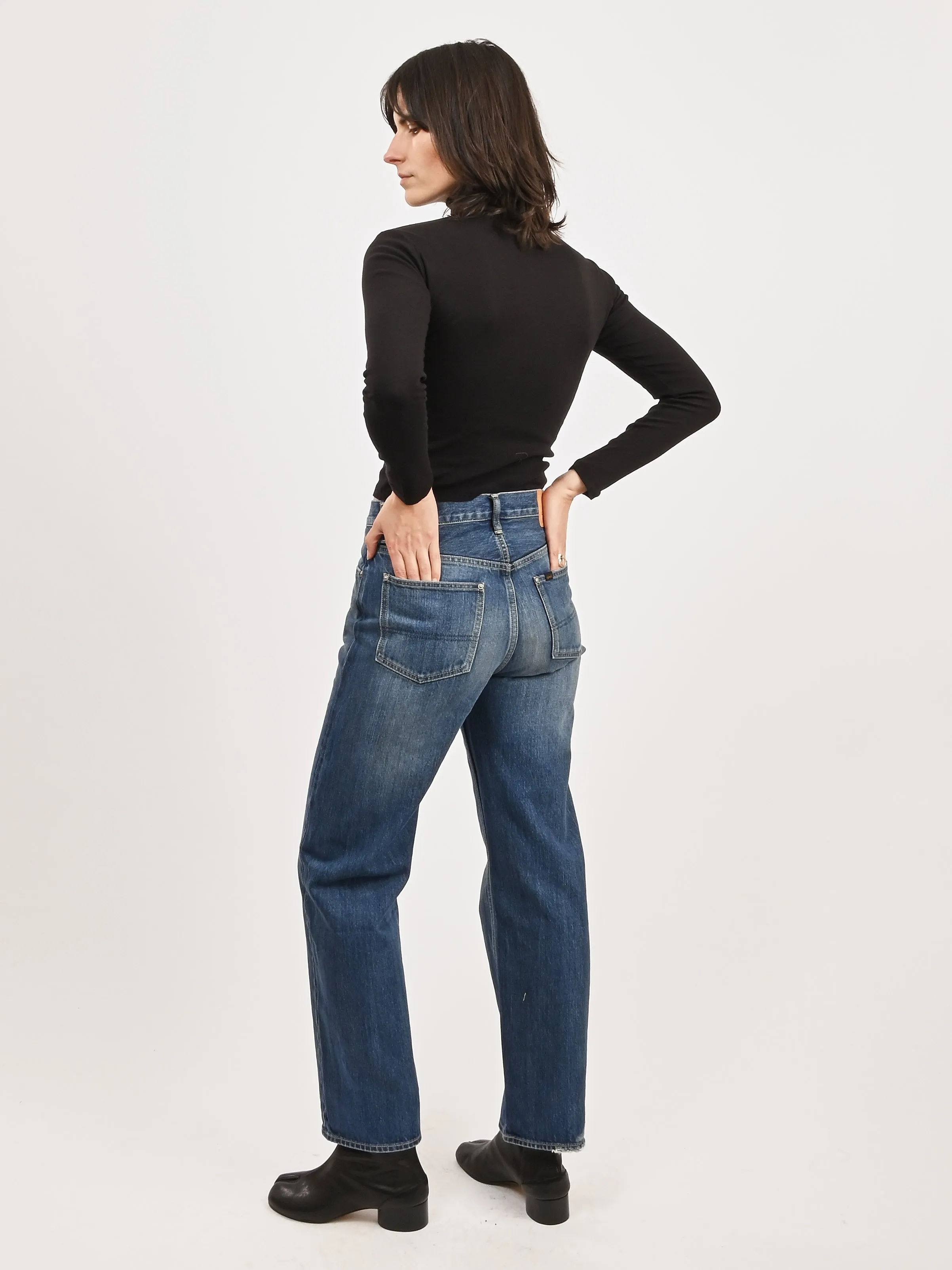 Medium Distress Selvedge Denim Narrow Straight Cut