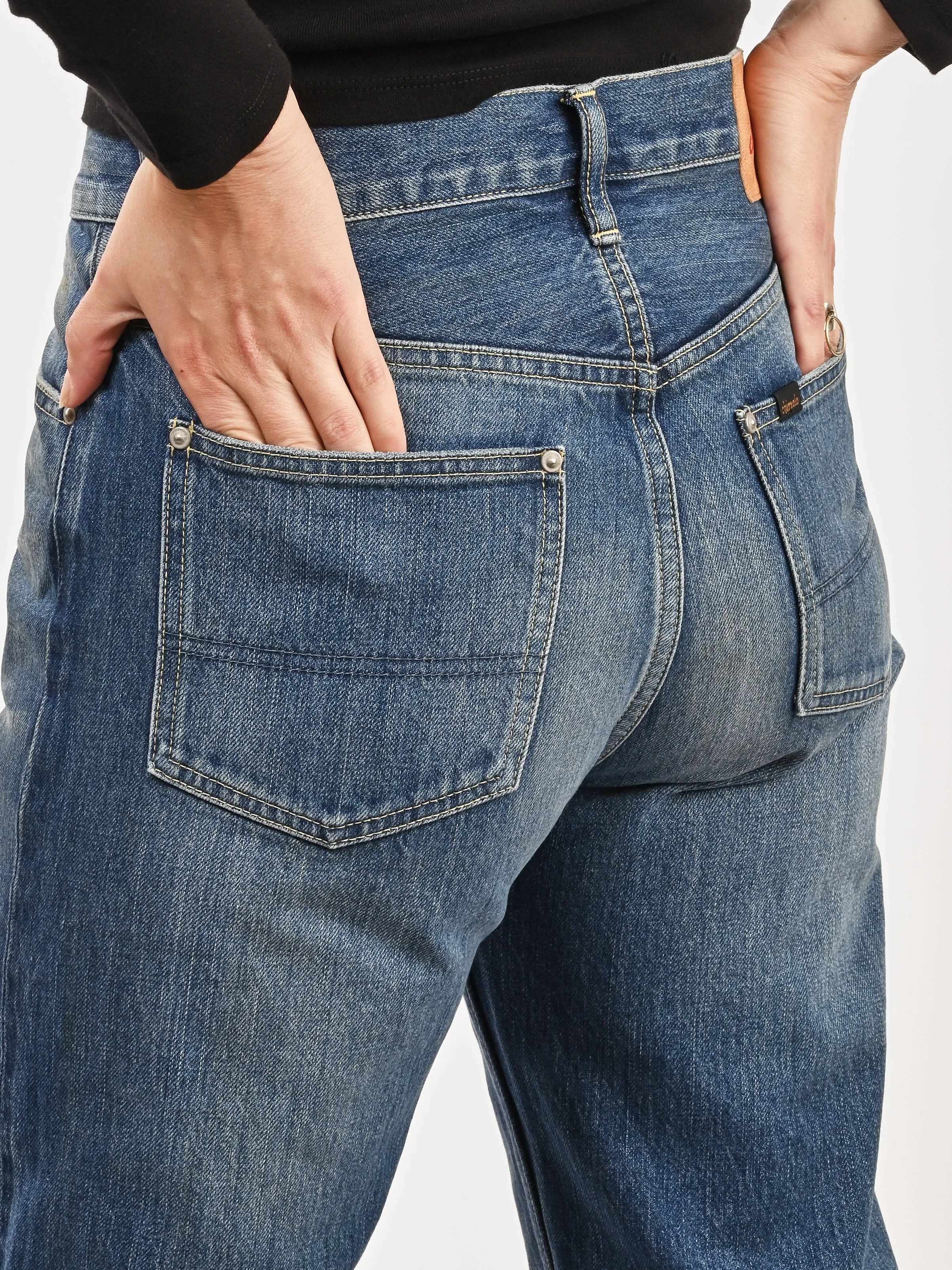 Medium Distress Selvedge Denim Narrow Straight Cut