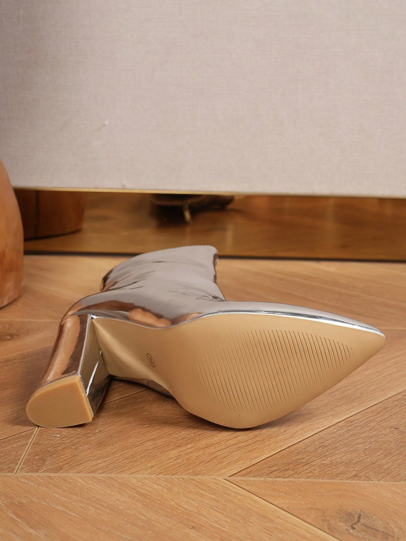 Metallic Point Toe Chunky Heeled Boots - Silver