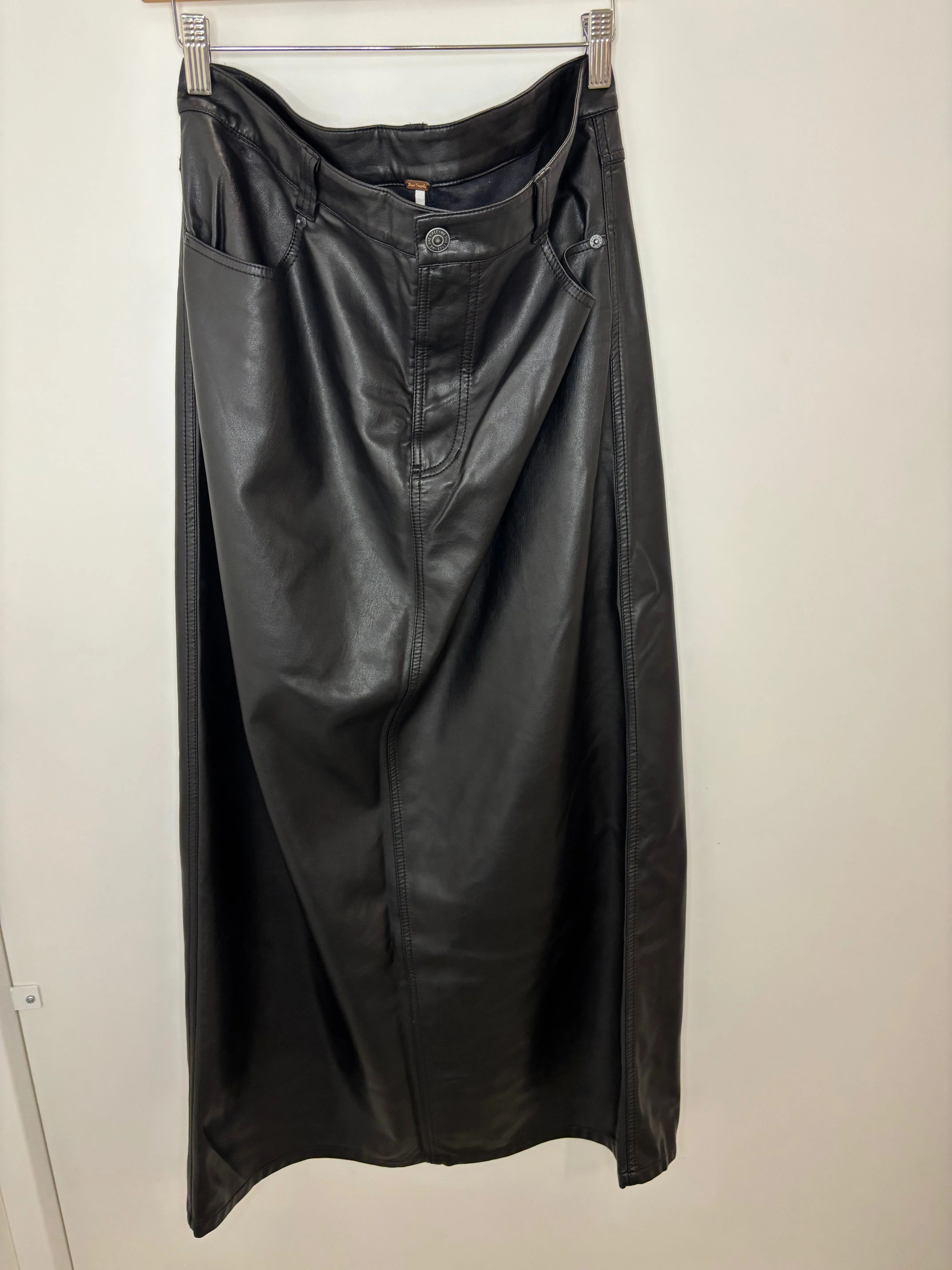MISFIT ITEM - The City Slicker Vegan Leather Skirt by Free People // Size 8