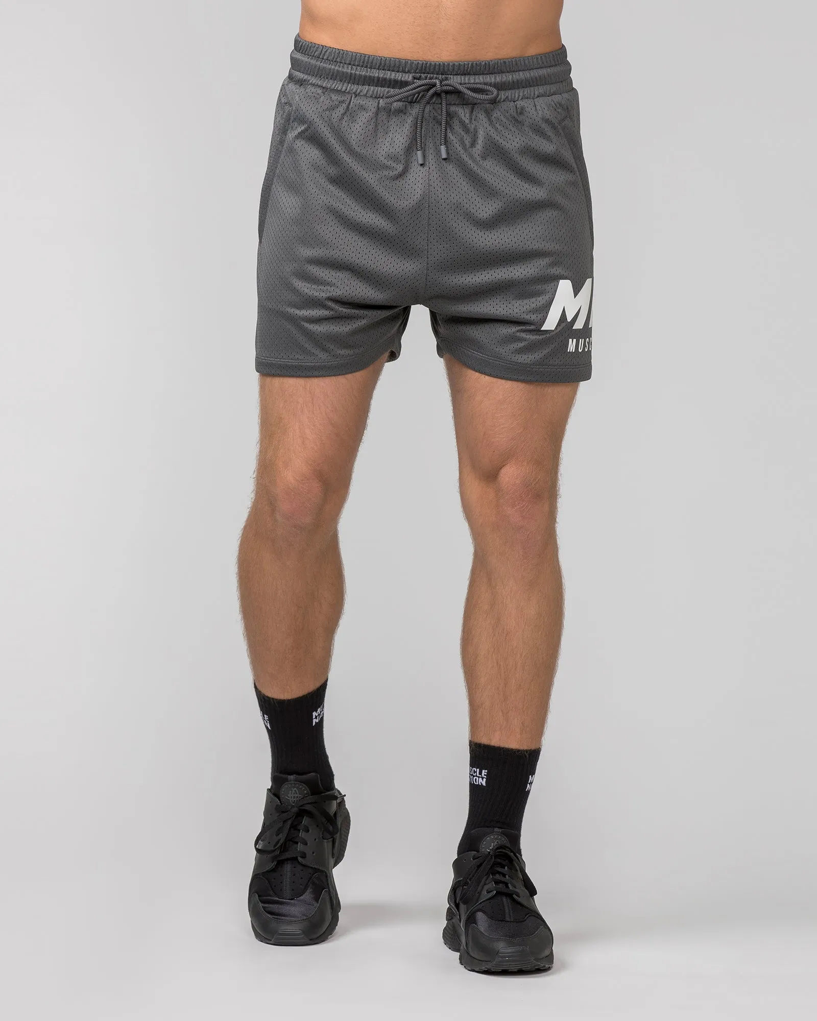 MNTN Lay Up 3.5" Shorts - Tornado