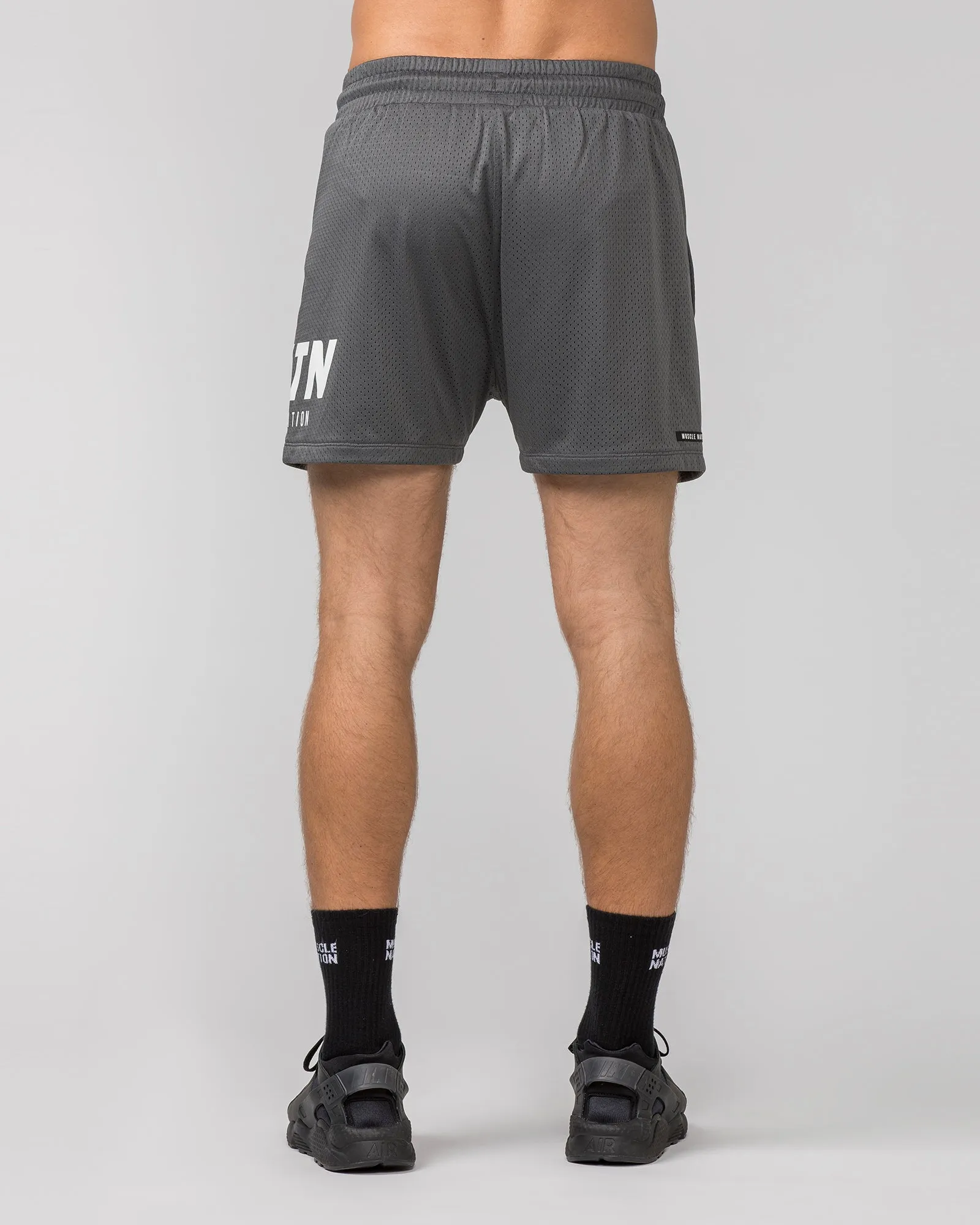 MNTN Lay Up 3.5" Shorts - Tornado