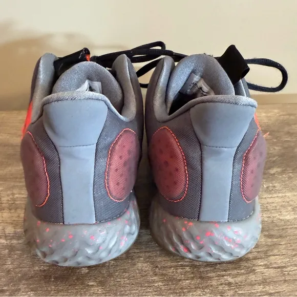 Nike KD Trey 5 VII Basketball Sneakers Youth Size 6 Big Kid Mid Top Gray Neon