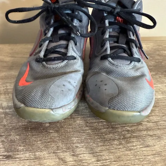 Nike KD Trey 5 VII Basketball Sneakers Youth Size 6 Big Kid Mid Top Gray Neon