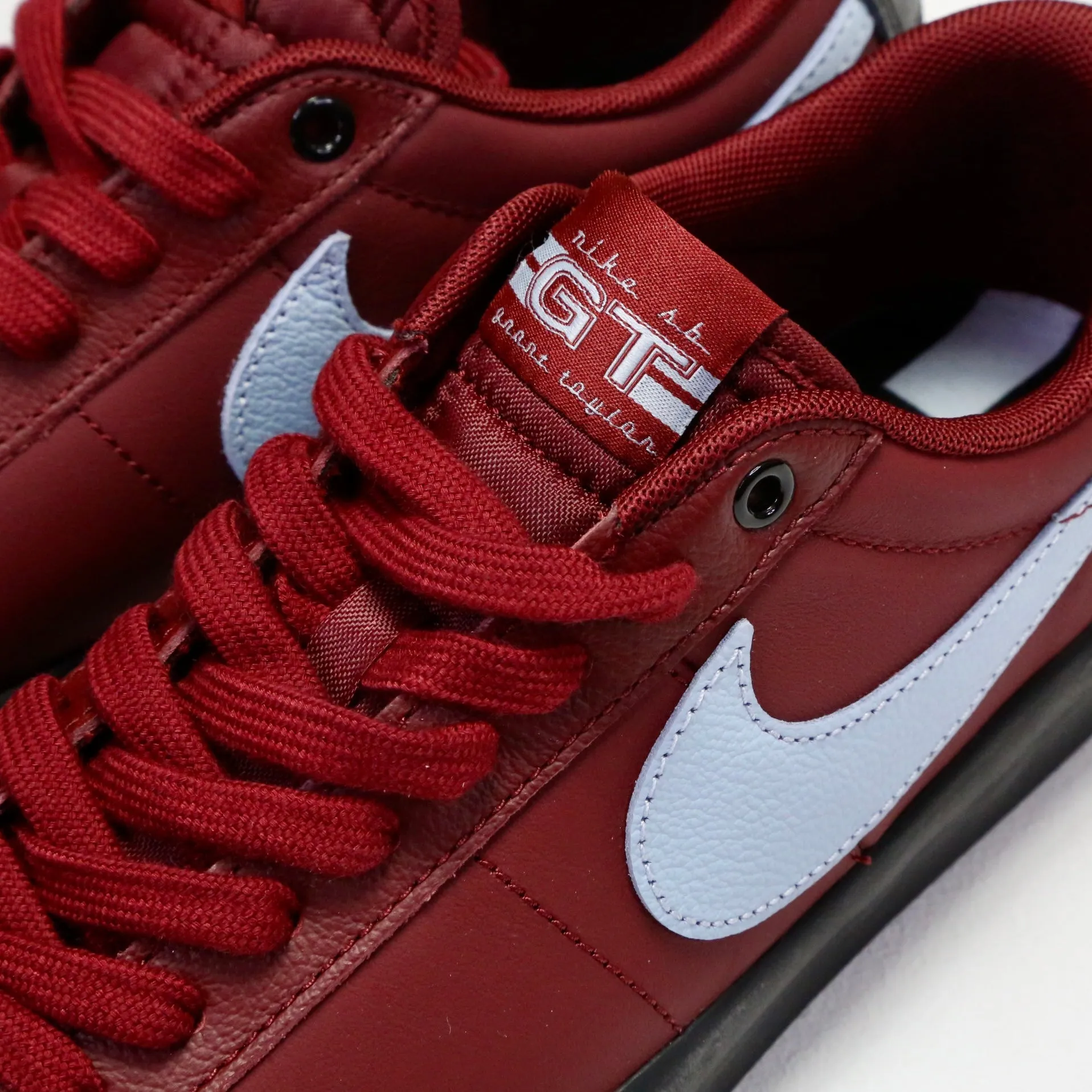 Nike SB Blazer Low Pro GT DV1226-600