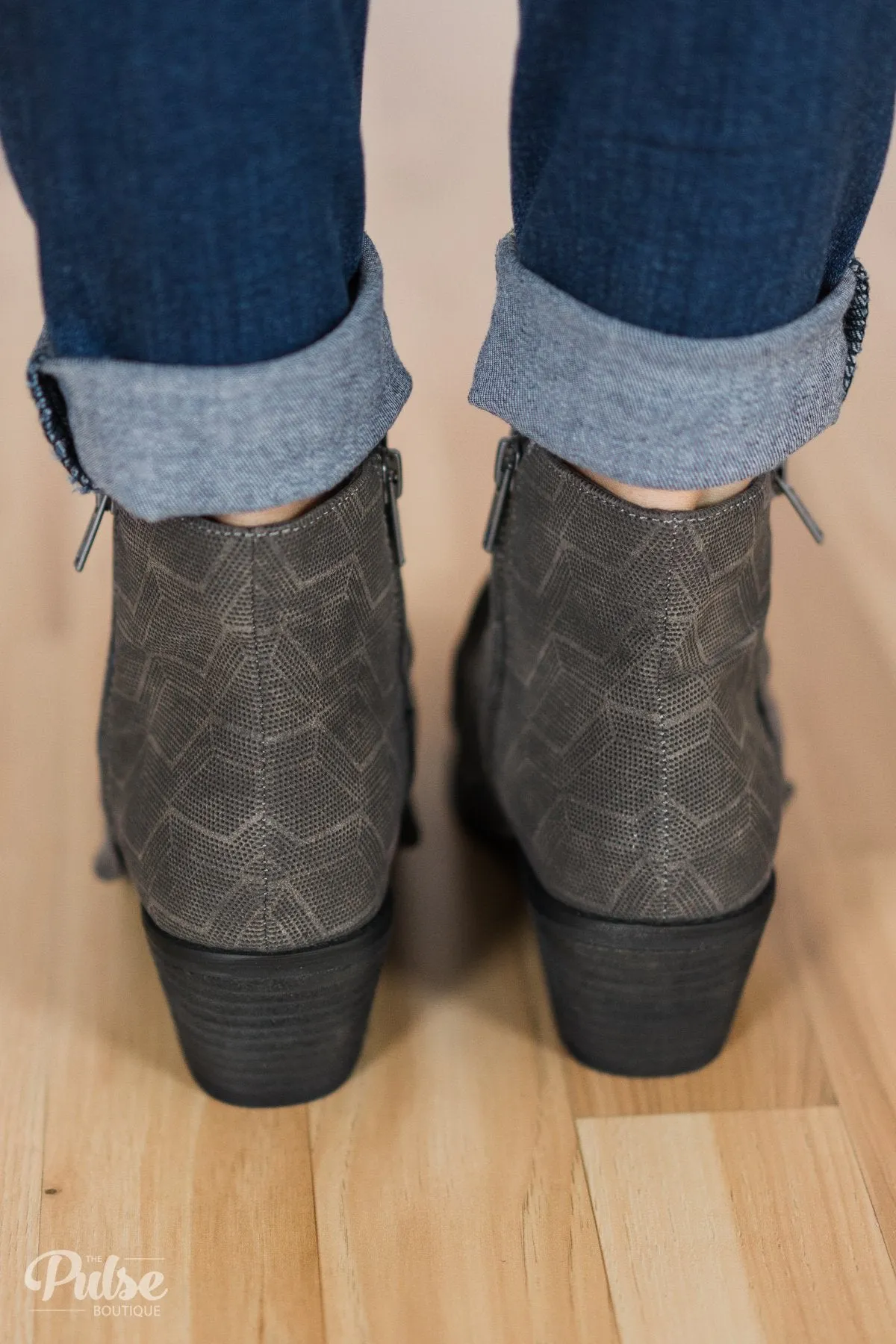 Not Rated Alda Booties- Grey