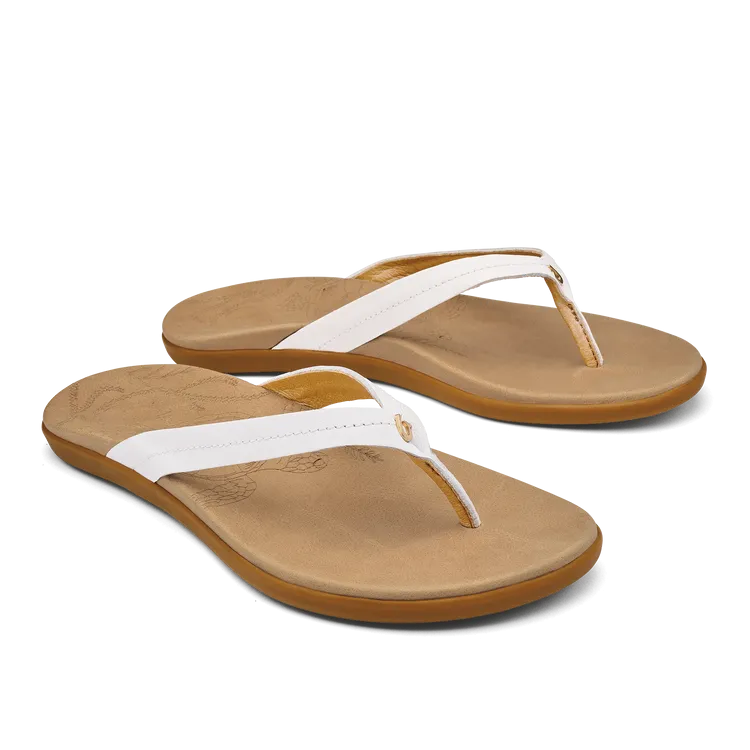 OluKai Womens Honu Leather Sandals - Bright White / Golden Sand