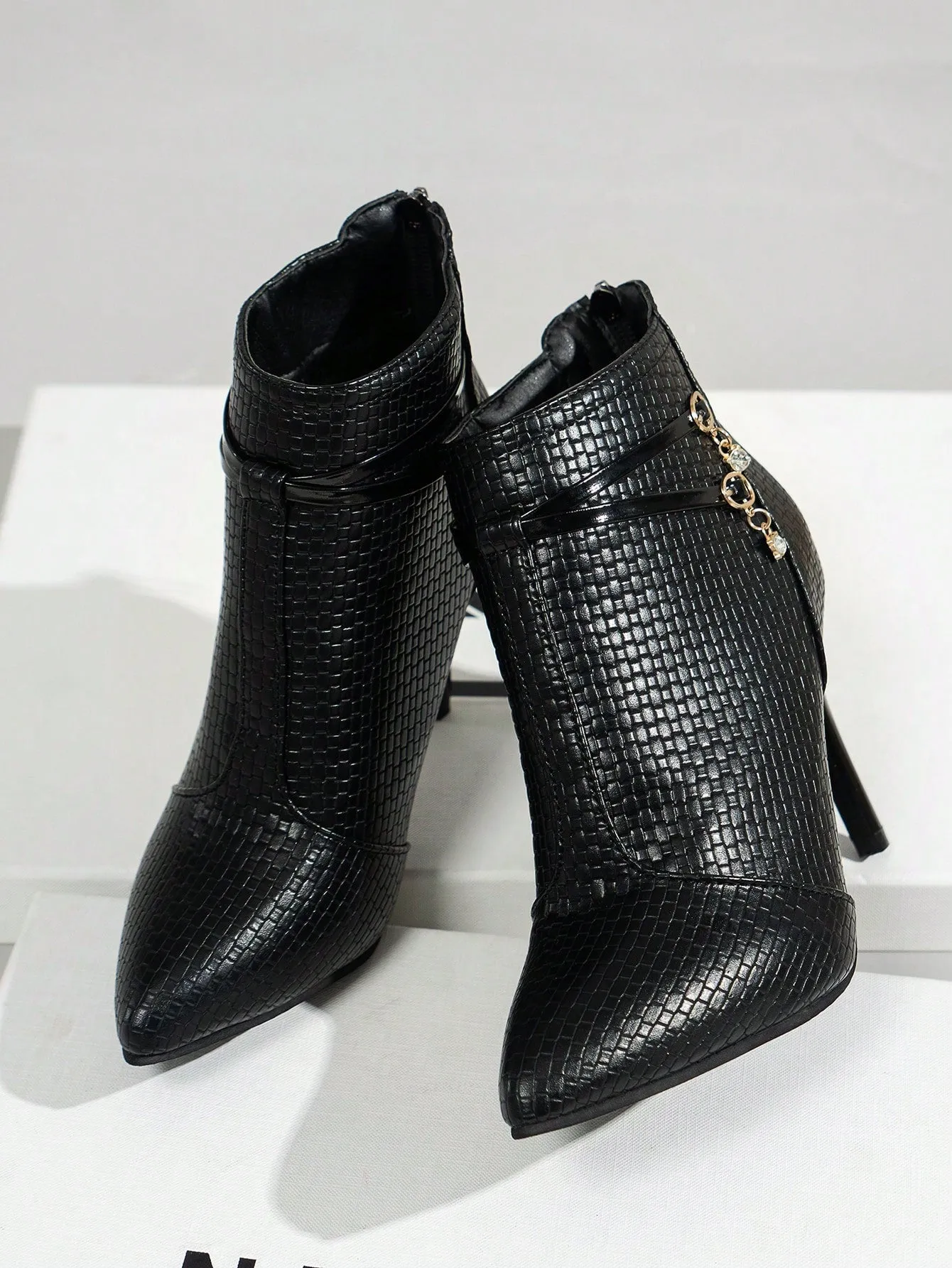 Pointed Toe Buckle Decor High Heeled Boots - Black - FD ⚡
