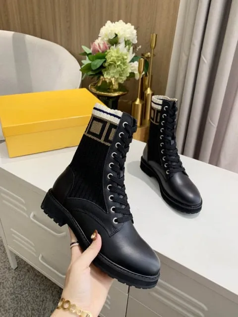 Round Toe Flat Heel Boot
