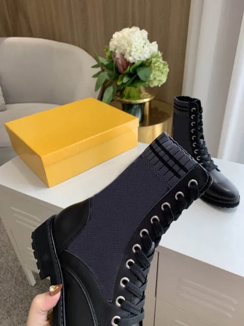 Round Toe Flat Heel Boot