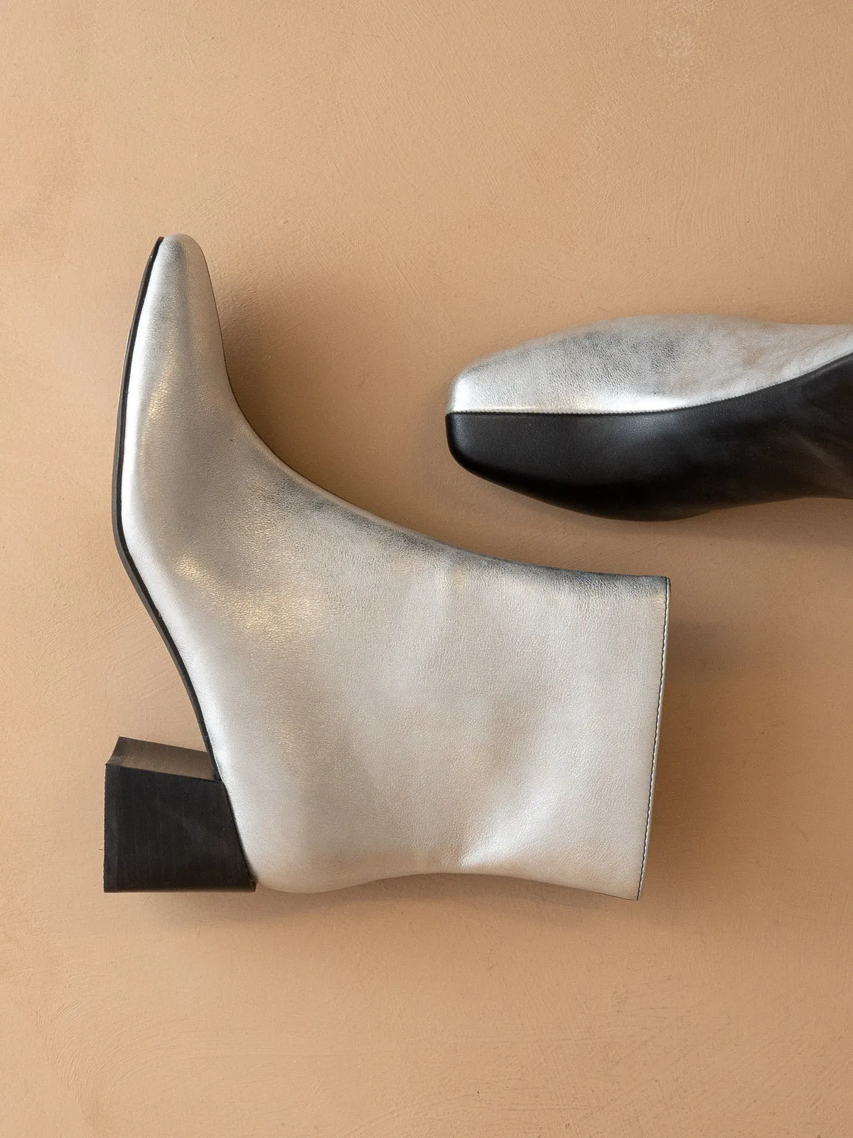 The Georgia | Silver Dual Chroma Boots